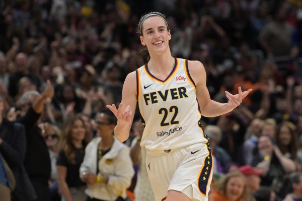 普惠配资 名记：克拉克的横空出世是WNBA重大的变革，她24年没入选奥运会太荒谬