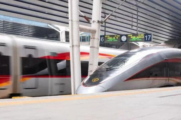 七星配资  网友建议高铁设置带娃车厢，12306回应：会向上反映